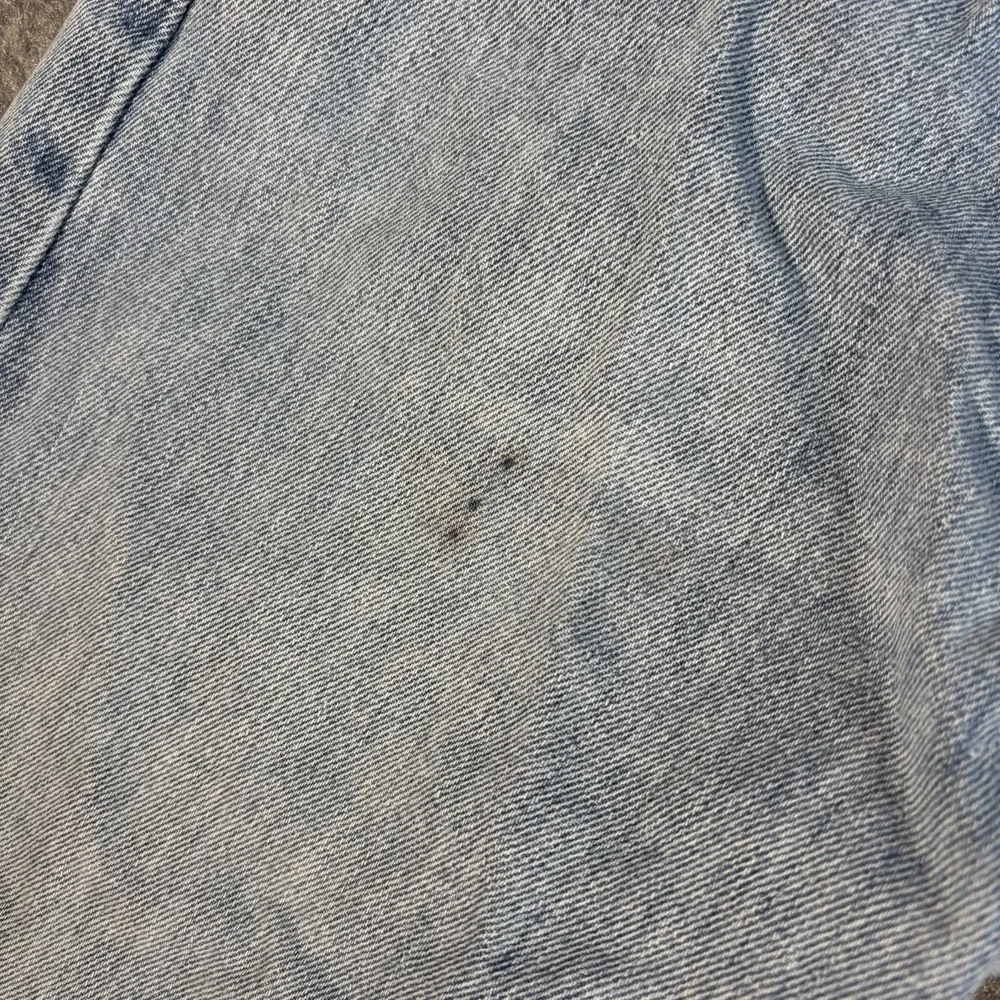 Levi's 505 Jeans Mens‎ 36x32 Straight Leg Light Wash Distressed Faded Blue Denim